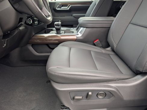 New 2026 Chevrolet Silverado 1500 LT image 8