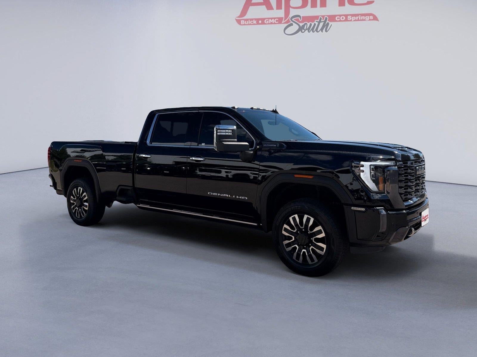 Certified 2024 GMC Sierra 2500 Denali Ultimate w/ Max Trailering Package AWD/4WD image 7