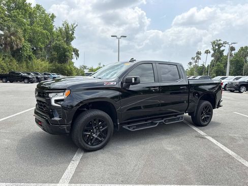 Used 2025 Chevrolet Silverado 1500 LT Trail Boss w/ LT Trail Boss Premium Package AWD/4WD image 7