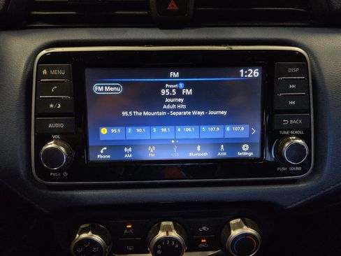 Used 2023 Nissan Versa SV FWD image 25