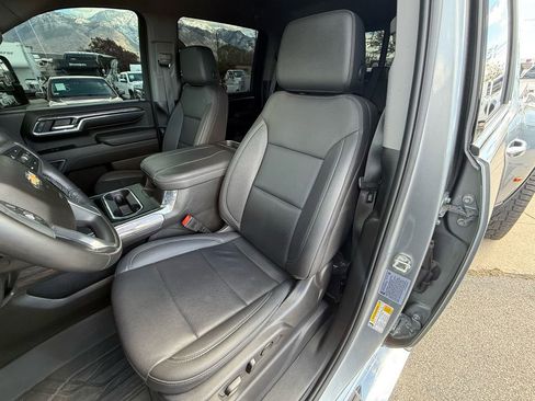 Used 2024 Chevrolet Silverado 3500 LTZ w/ LTZ Plus Package AWD/4WD image 14