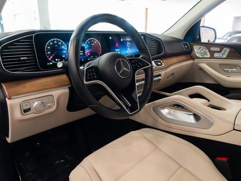 Used 2024 Mercedes-Benz GLE 450 4MATIC image 18