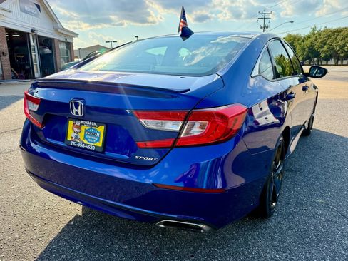Used 2018 Honda Accord Sport image 5