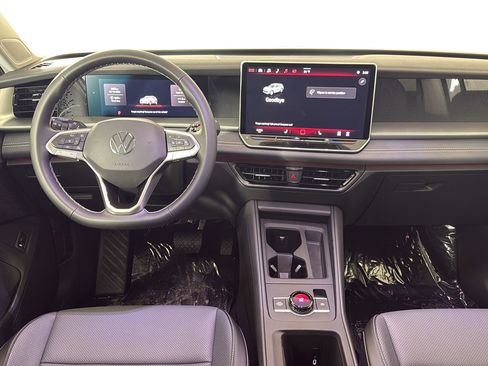 New 2026 Volkswagen Tiguan SE AWD/4WD image 12