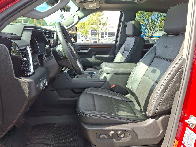 Used 2024 GMC Sierra 2500 Denali w/ Denali Reserve Package AWD/4WD image 2
