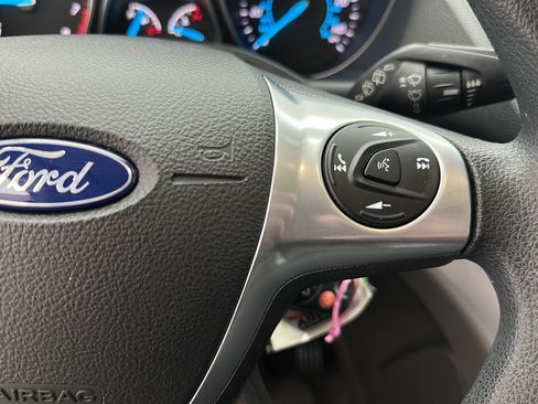 Used 2016 Ford Escape SE w/ Equipment Group 201A AWD/4WD image 18