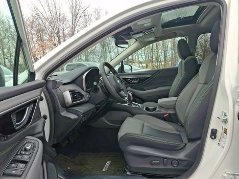 Certified 2025 Subaru Outback Onyx Edition image 12