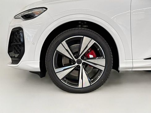 New 2026 Audi SQ5 Premium Plus AWD/4WD image 25