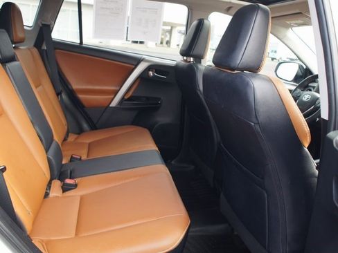 Used 2018 Toyota RAV4 Limited w/ Advanced Technology Package image 23