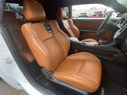 Used 2021 Dodge Challenger SRT Hellcat RWD image 28