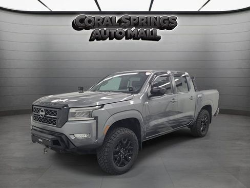 Used 2023 Nissan Frontier SV w/ Midnight Edition Package AWD/4WD image 3