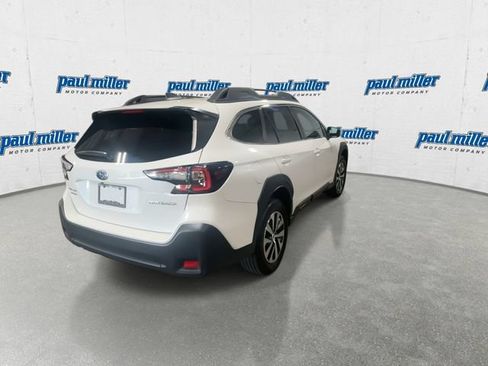 Used 2023 Subaru Outback Premium AWD/4WD image 10