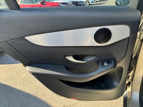 Certified 2019 Mercedes-Benz GLC 300 4MATIC image 19