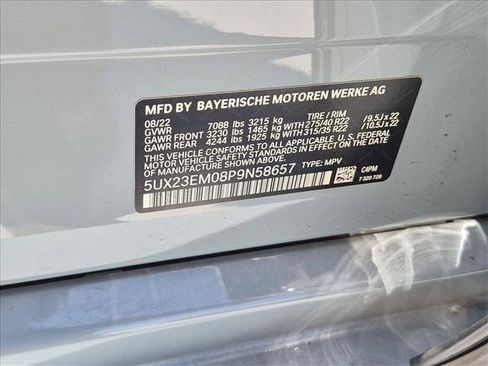 Used 2023 BMW X7 xDrive40i w/ M Sport Package AWD/4WD image 15