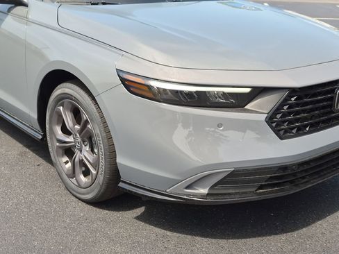 New 2026 Honda Accord EX-L image 9