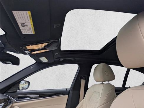 Used 2023 BMW 530i xDrive w/ Premium Package image 16