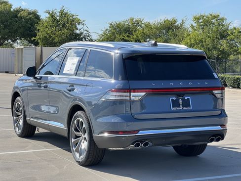 New 2025 Lincoln Aviator Reserve w/ Luxury Package image 7