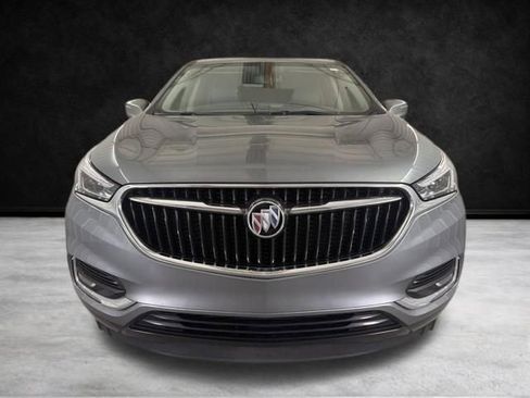 Used 2021 Buick Enclave Essence FWD image 3