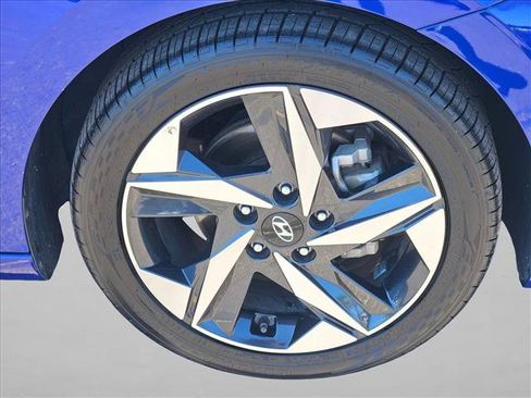 Certified 2023 Hyundai Elantra SEL w/ Convenience Package FWD image 27
