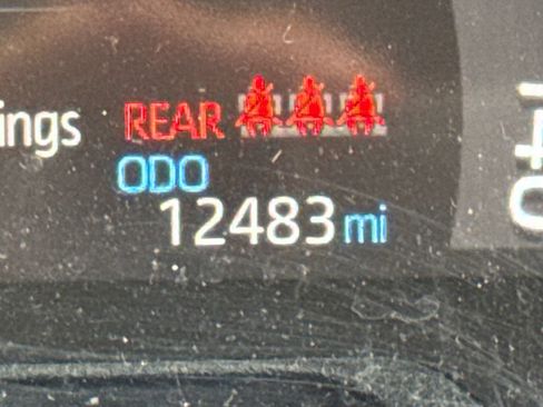 Used 2025 Toyota RAV4 LE FWD image 22