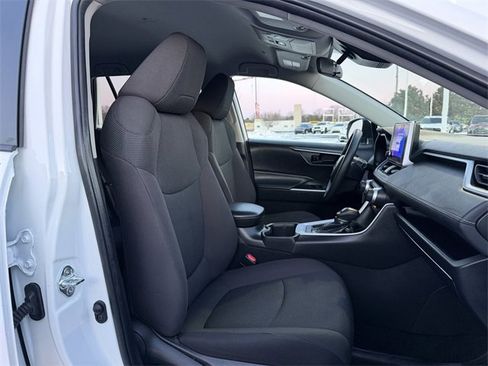 Used 2024 Toyota RAV4 LE image 18