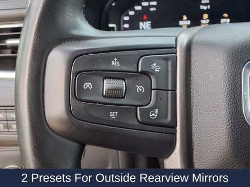 Used 2024 GMC Yukon XL Denali RWD image 27