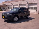 Used 2024 Jeep Compass Latitude image 5