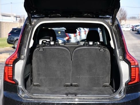 Used 2025 Volvo XC90 B5 Plus image 25