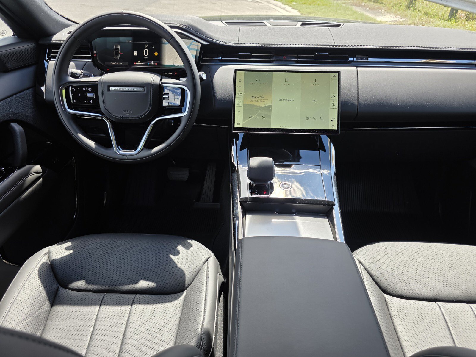 New 2027 Land Rover Range Rover Sport SE AWD/4WD image 4