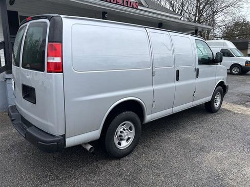 Used 2020 Chevrolet Express 2500 w/ Driver Convenience Package image 3