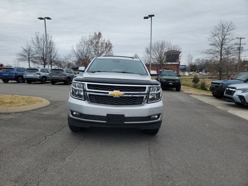 Used 2015 Chevrolet Suburban LT w/ Luxury Package image 2