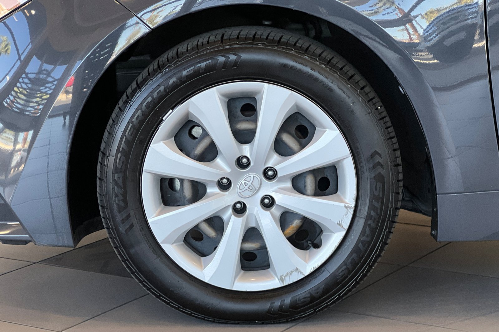 Used 2024 Toyota Corolla LE FWD image 22