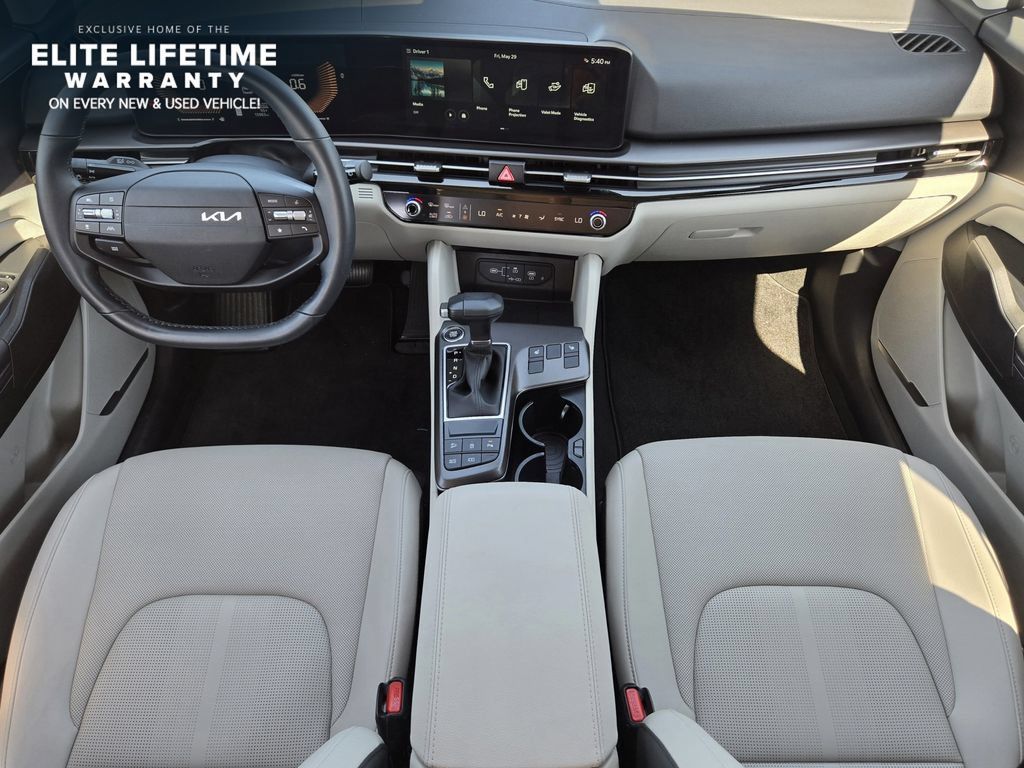 Used 2026 Kia Sportage EX FWD image 22
