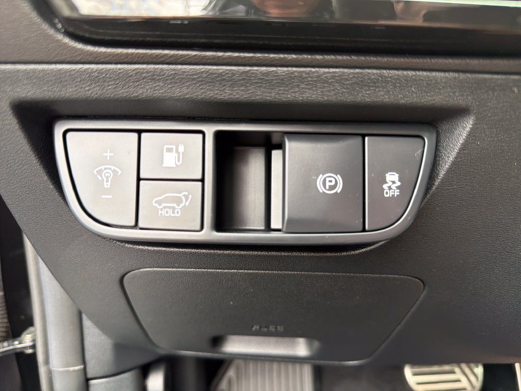 Used 2024 Kia EV6 GT-Line AWD/4WD image 17