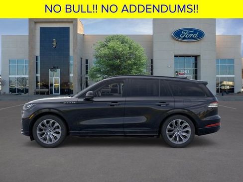 New 2026 Lincoln Aviator AWD image 3