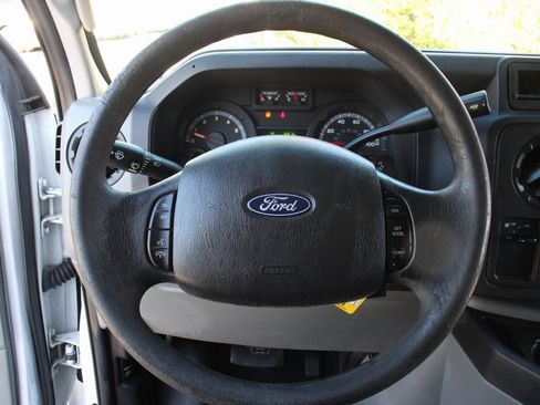 Used 2018 Ford E-350 and Econoline 350 Super Duty w/ Power Windows & Locks Group image 21