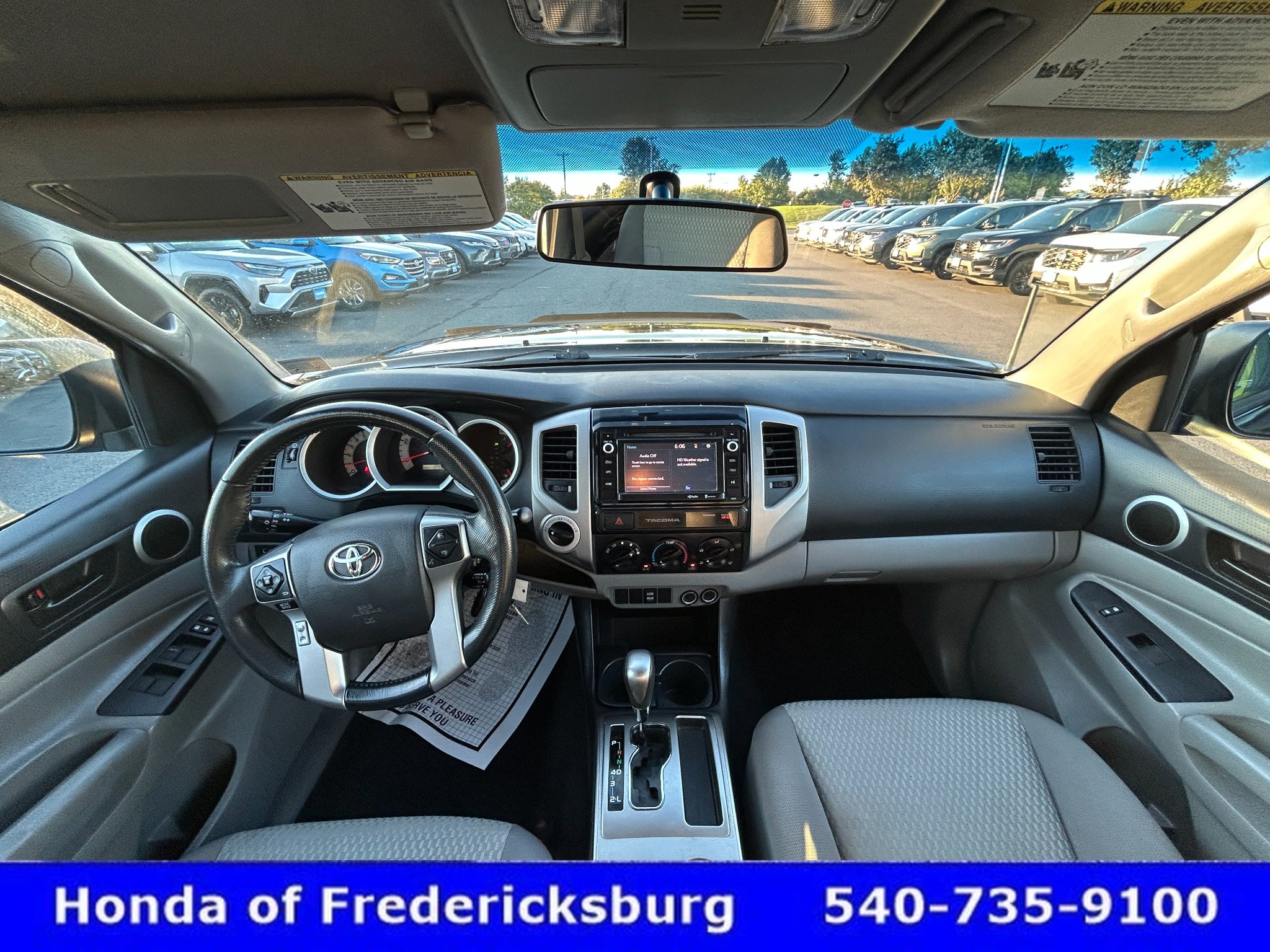 Used 2015 Toyota Tacoma 4x4 Double Cab w/ SR5 Package image 30