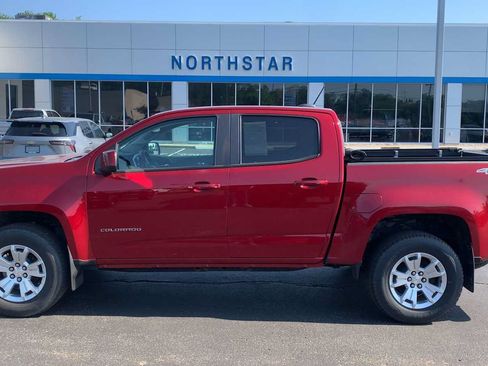 Used 2022 Chevrolet Colorado LT w/ LT Convenience Package AWD/4WD image 5