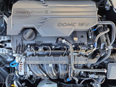 New 2026 Hyundai Elantra SEL Sport FWD image 14