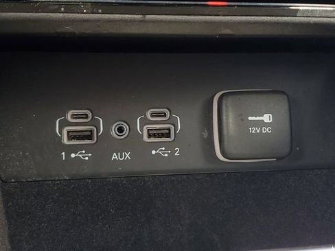 Certified 2022 Jeep Grand Cherokee L Limited RWD image 37