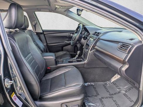 Used 2016 Toyota Camry XLE w/ Moonroof Package image 22