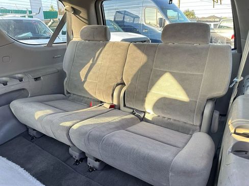 Used 2005 Toyota Sequoia SR5 image 22