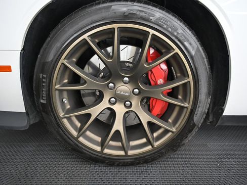 Used 2016 Dodge Challenger SRT Hellcat image 45