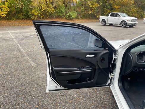 Used 2018 Dodge Charger R/T image 16