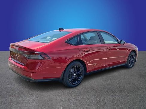 Used 2025 Honda Accord SE image 5