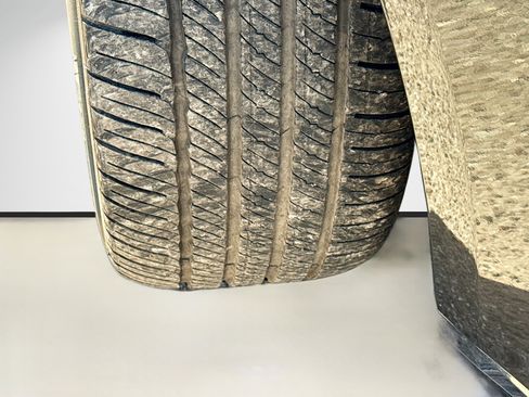 Used 2024 Genesis G80 image 42