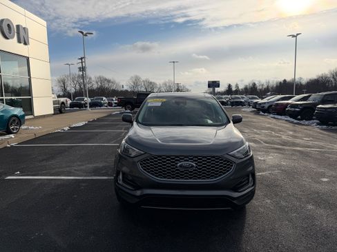 Certified 2024 Ford Edge SEL w/ Convenience Package image 3