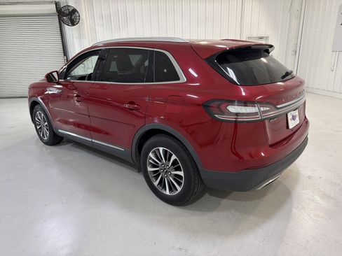 Used 2021 Lincoln Nautilus FWD w/ Equipment Group 101A image 3