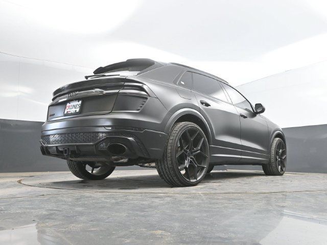 Used 2021 Audi RS Q8 AWD/4WD image 40