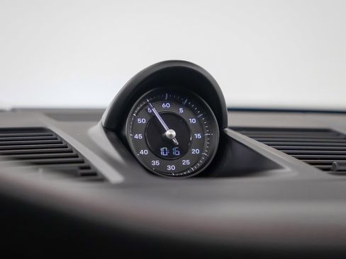 Certified 2020 Porsche 911 Carrera 4S image 26